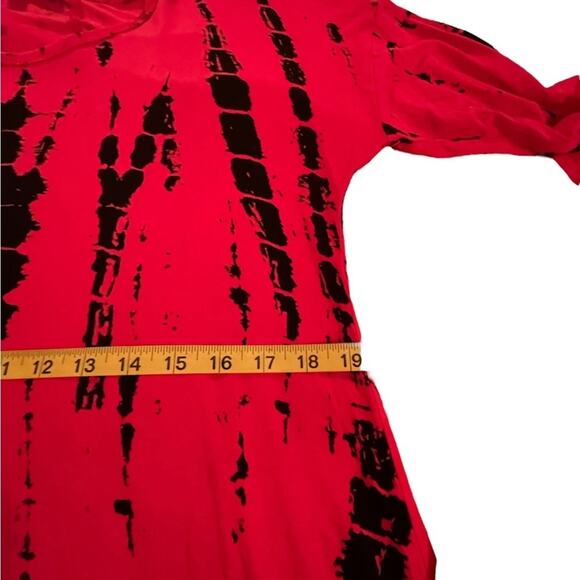 B.L.E.U. red 3/4 sleeve mid stretch boho top size medium - Picture 7 of 9